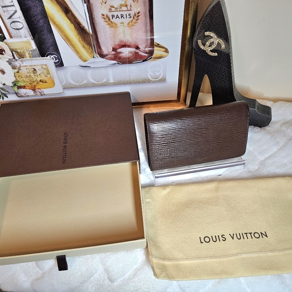 Louis Vuitton Brown Epi Leather Porte Monnaie Wallet - Picture 3 of 11